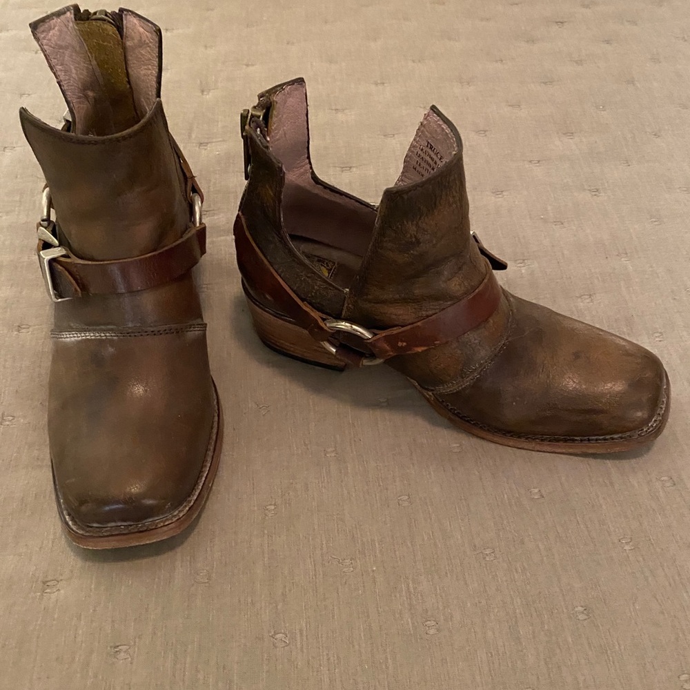 FREEBIRD by Steven Truce bootie.  Size 8
